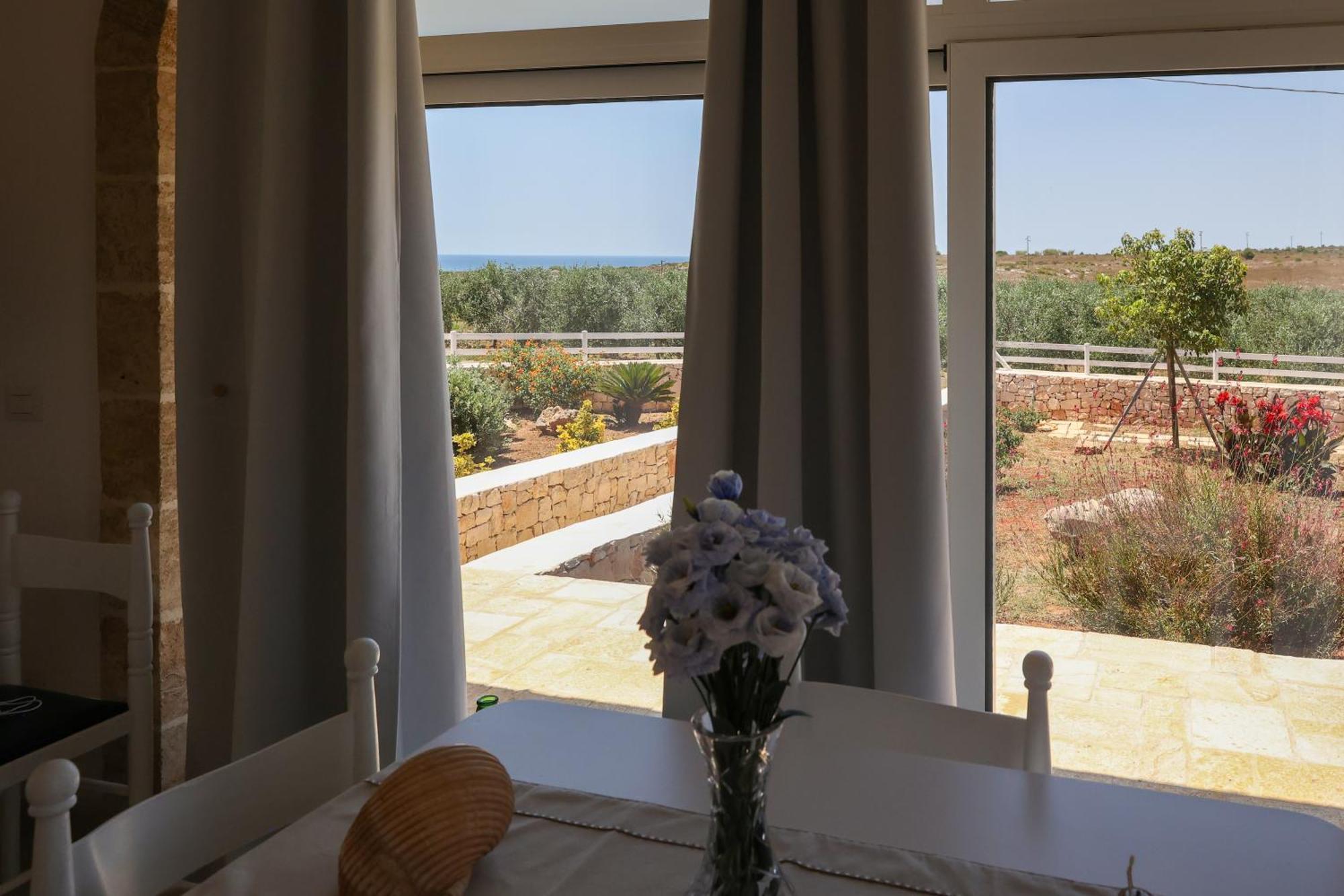 Villa Brezza Dello Ionio Марина ди Песколусе Екстериор снимка
